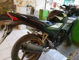 Cbr 150 cc old  full fairing