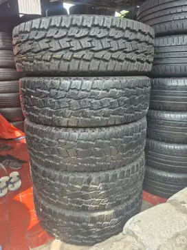 Ban copotan Jeep JK Toyo open contry A/T 245/75 R17 90% ..5pcs