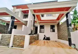 Jual Rumah Bangunan 2 Lantai Lokasi Di Cluster Manyaran Semarang Brt
