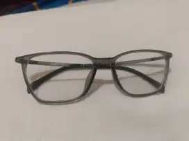 Kacamata levis original