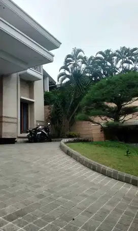 Hunian Mewah 2 Lt di Jl. Papandayan depan hotel Grand Edge
