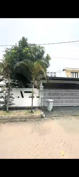 Turun Harga Rumah Besar di JaktiM