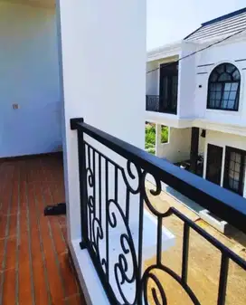 Rumah eropa lokasi bergengsi kelapa dua Depok ,3 menit Univ Gunadharma