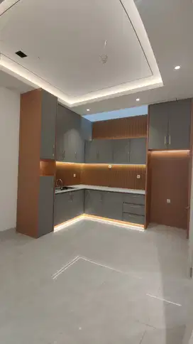 RUMAH BARU AESTHETIC  3 LANTAI MODERN DENGAN SKY LIGHT DI DURI KEPA