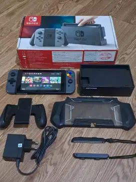 Nintendo switch V1 fullset + memory card 128Gb