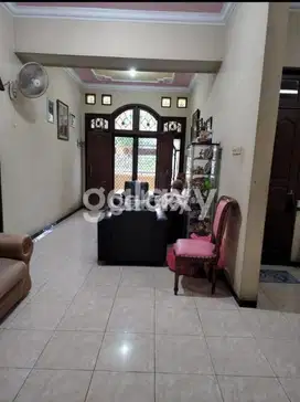 RUMAH 2 LANTAI MURAH BANGUNAN BARU DI PERUMAHAN ELIT SIDOARJO