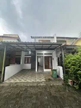 Rumah Minimalis 2 Lantai Siap Huni Di Serua Ciputat Gb16779
