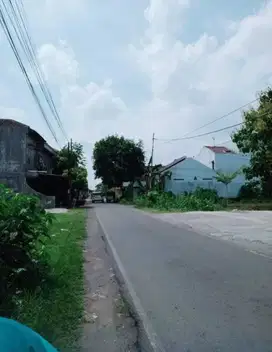 Tanah 299m menco UMS solo