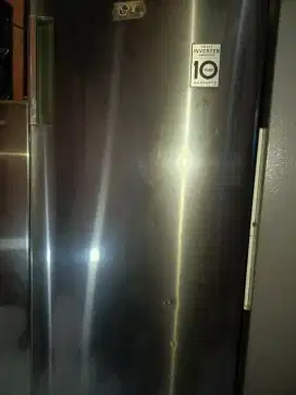 Jual freezer es batu LG