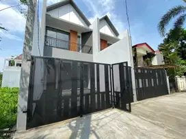 Wilson Rumah baru row jalan besar bebas banjir di meruya
