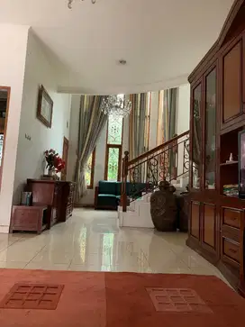 Termurah! Rumah lux 2 Lantai di Batununggal bandung