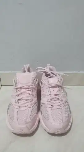 Jual murah New Balance 530 Pink