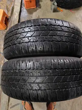 Bridgestone Dueler 265 65 R17