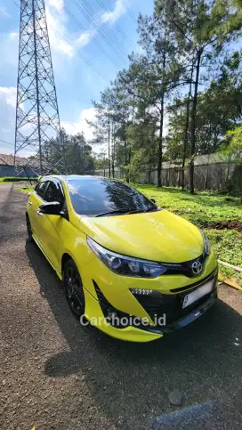 Toyota Yaris S AT TRD SPORTIVO 7 AIRBAGS MULUS
