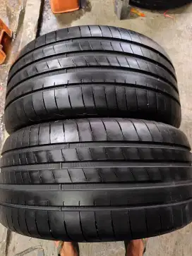 Goodyear eagle 275 35 R19