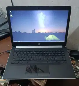 Laptop hp 14 slim AMD A9 ddr 4