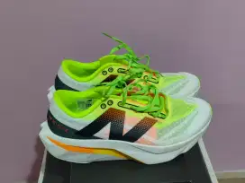 Sepatu Running NB Elite