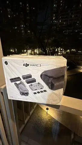 DJI Mavic 3 Fly More Combo