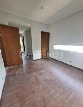 Dijual Rumah Baru Minimalis Modern Royal Residence