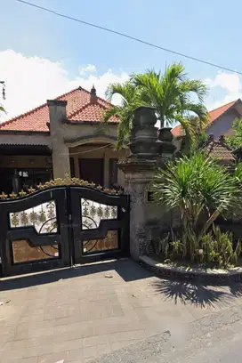 Tanah isi Rumah Bagus  Jln Dewata Sidakarya Dkt Panjer Kampus Undiknas