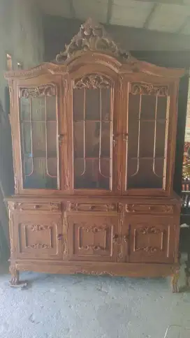 Lemari hias kemanggang 3 pintu kayu jati asli