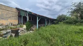 Tanah komersial bonus gudang tua di Pinggir jalan Raya Cikarang Bekasi