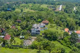 Dijual tanah dan bangunan di pantai Balian selemadeg barat Tabanan