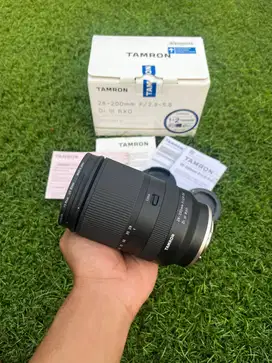 Lensa Tamron 28-200mm f2.8-5.6 Di III RXD fullset for sony e-mount