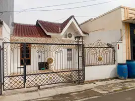 Rumah di Perumahan Taman Duta, Pondok Ungu Permai