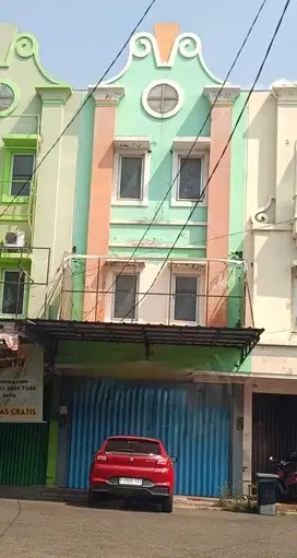 Disewakan ruko murah 3lantai di Boulevard Hijau Harapan Indah