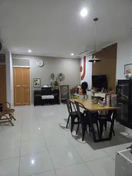DIJUAL RUMAH SIAP HUNI DI TAMAN MODERN CAKUNG JAKARTA TIMUR