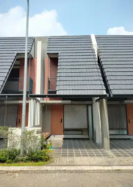 Rent. Rumah modern menarik cluster Fleekhauz, BSD