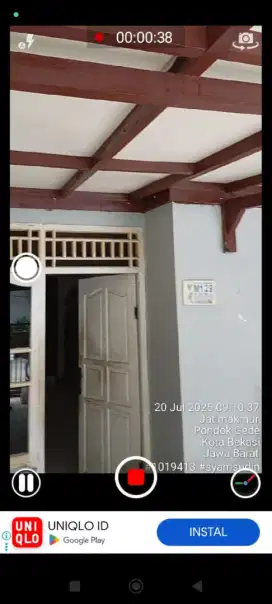 Di kontrakan rumah di komplek Duta Indah