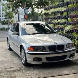 SEDAN BMW E46 325i