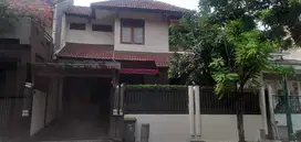 Rumah luas dalam kompleks elit rempoa dekat MRT,tol & pd indah