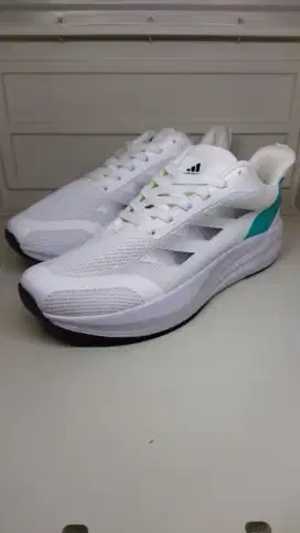 ADIDAS DURAMO SPEED SIZE 43