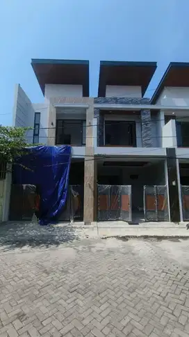 Rumah Gress Lebak Indah 2 Lantai, Lebar 5, Shm, 1 M an