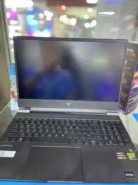 Laptop VICTUS FA1888AU Ryzen 5 7535HS-8GB-SSD 512GB-RTX2050 w11 OHS