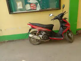 Skywave motor metik kebanggan suzuki