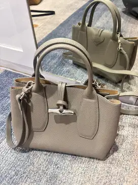 Dijual Bag LONGCHAMP Roseau Small Turtledove Satchel