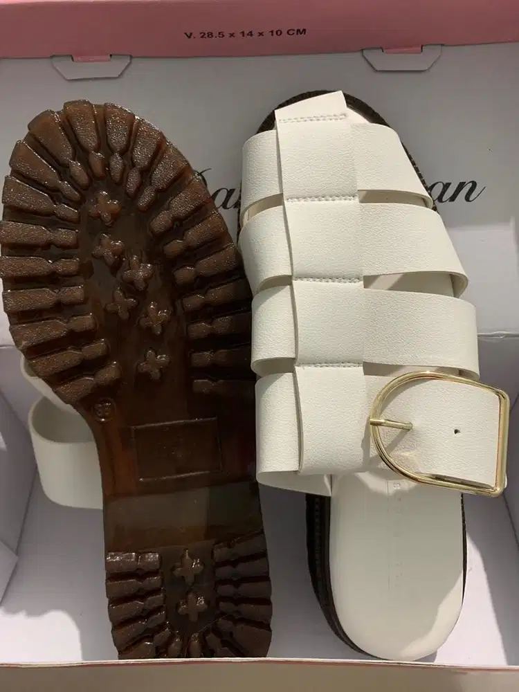 Sendal Sepatu Putih  | Bella Shoes