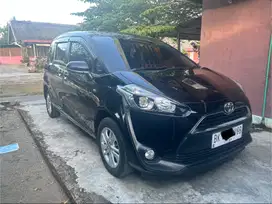Dijual sienta matic tahun 2018
