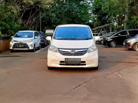 Honda Freed 1.5 SD At 2013 AC Double Blower