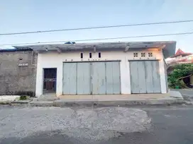 Rumah plus toko lokasi strategis di nusukan timur patung keris