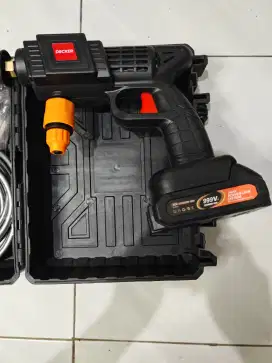 MESIN CUCI MOBIL MOTOR DECKER