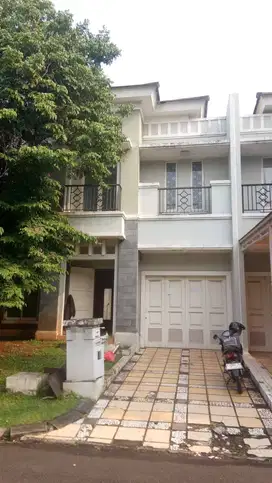 Dijual Rumah Bagus Siap Huni di Gading Serpong, Tangerang