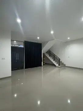 Sewa Rumah PIK 2 Pantai Bukit Villa 10x25 (Ada AC + Gordyn)