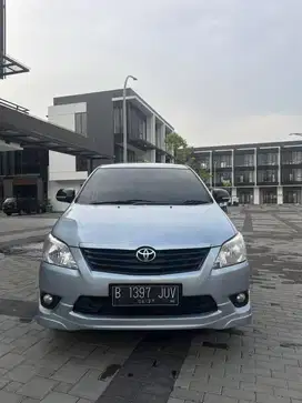 Grand Inova Matic Diesel 2013
