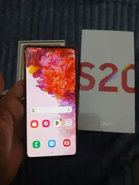 Samsung S20 FE snapdragon 8/256