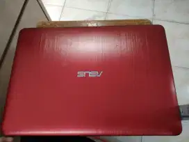 Laptop Asus 14in